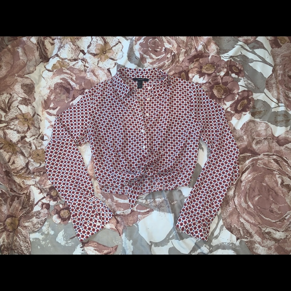 Never worn tie front blouse